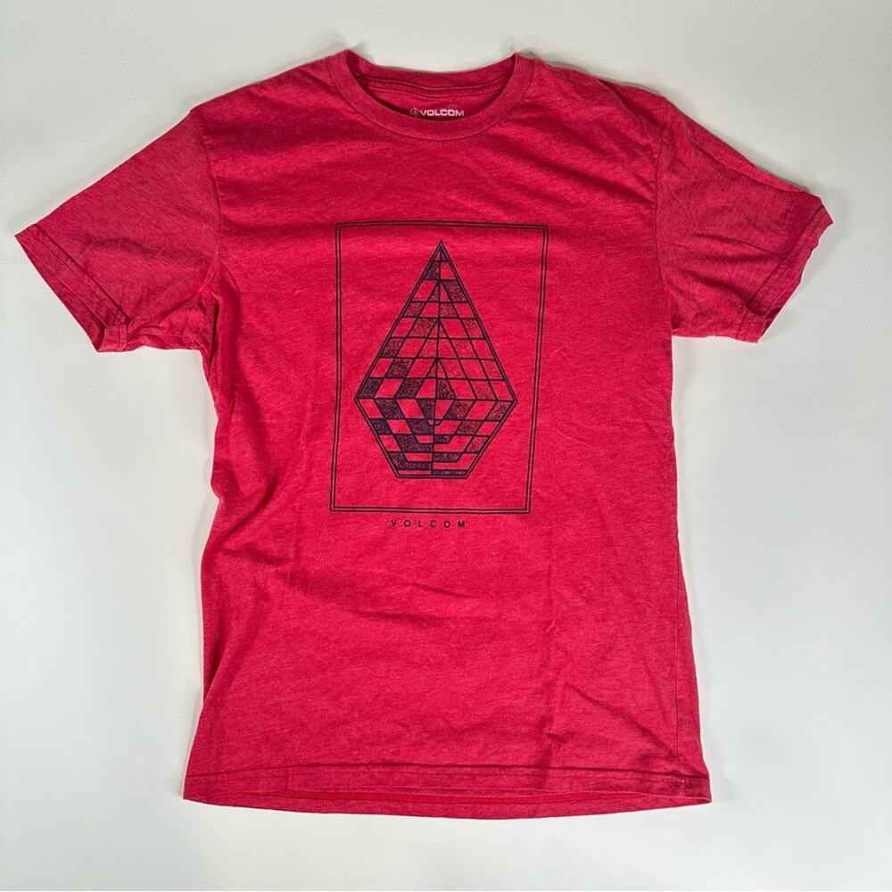 Heather Red Volcome Stone T-Shirt in Size Medium
